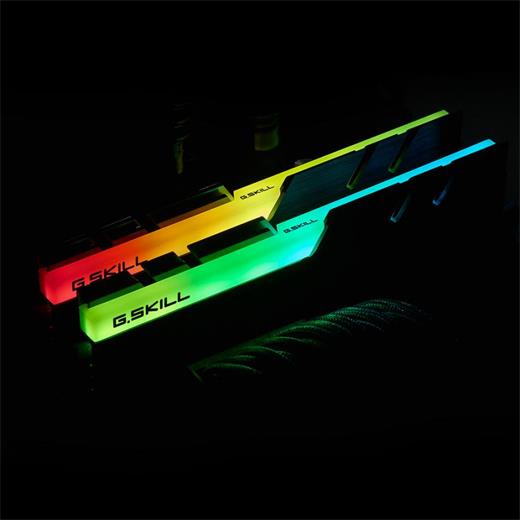 Gskill Trıdent Z Rgb Led Ddr4-3000Mhz Cl16 16Gb (2X8Gb) Dual (16-18-18-38) 1.35V