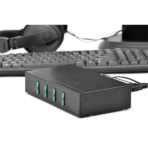 DS-12402 Digitus 4 portlu USB KVM (Keyboard/Video Monitor/Mouse) Switch, Hoparlör ve Mikrofon bağlanabilir, Masaüstü Tip